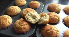 Tarwevrije citroen-maanzaad muffins