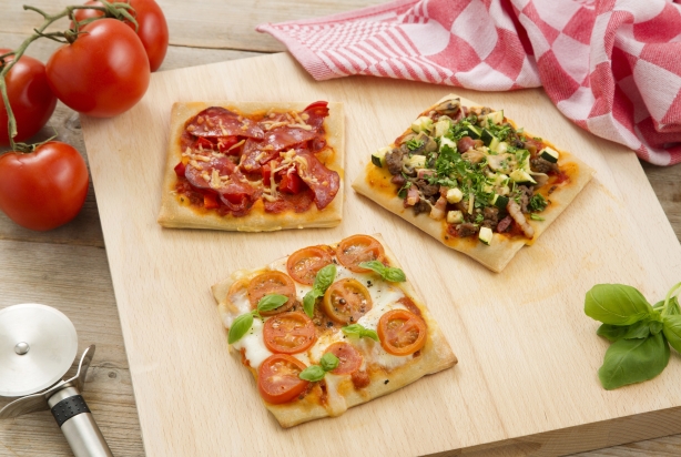 Mini pizza's van Italiaans Pizzadeeg
