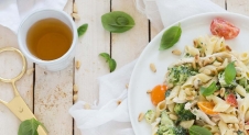 Pastasalade met broccoli en pulled chicken | Simone's Kitchen