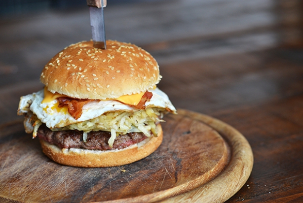 Fastfood Friday: Denny’s Bacon Slamburger