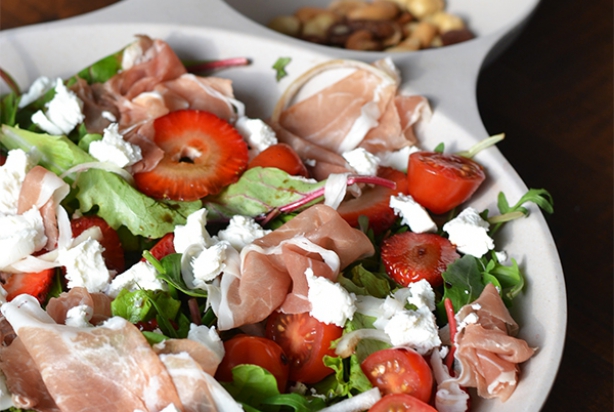 Super Healthy Sunday: Salade met aardbei, geitenkaas en parmaham