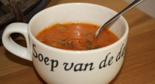Pittige tomaten/paprika soep