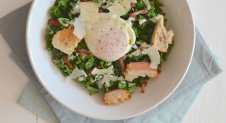 Fast & Fresh: Caesar salade van boerenkool