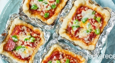 Mini pizza's van de barbecue
