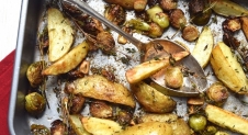 Geroosterde aardappeltjes en spruitjes